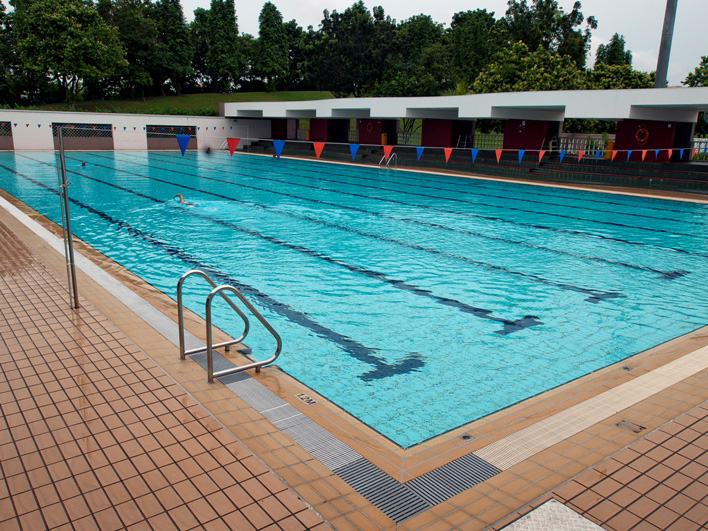 Adult swimming during lessons