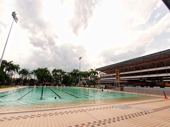 Adult swimming during lessons